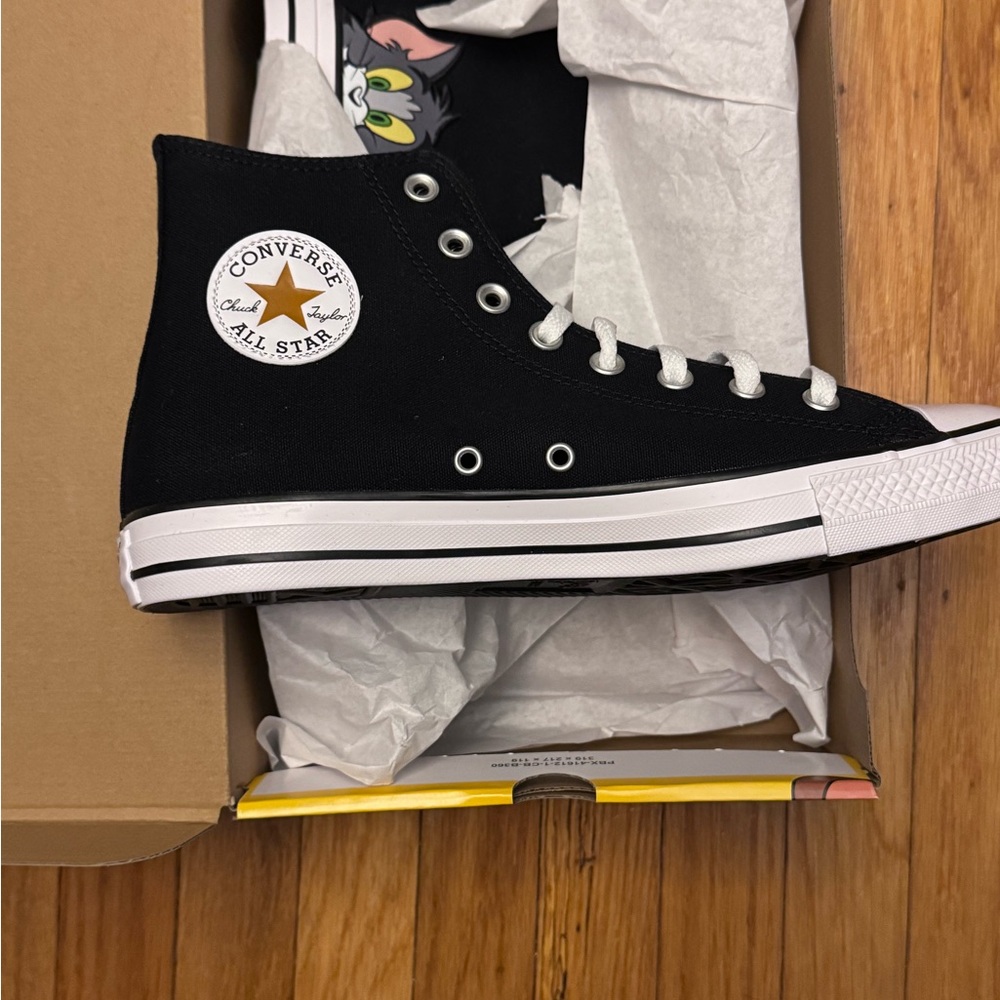 Limited edition Tom and Jerry Converse Classic Black and White Sneakers